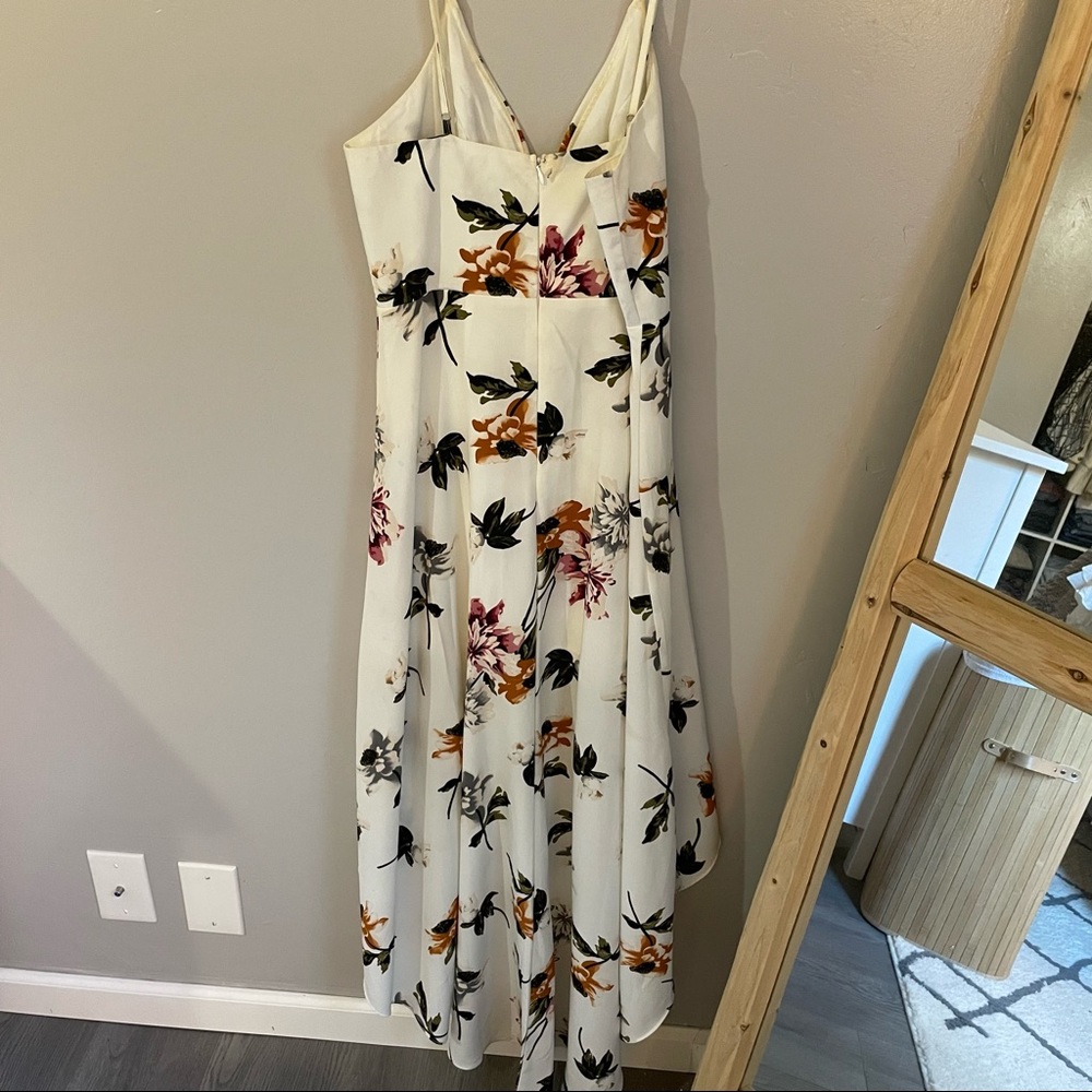 Hello Molly White Floral High to Low Summer Dress - Picture 2 of 5